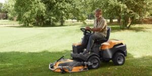 STIGA Park Pro 900 AWX – precyzja i&nbsp;wydajność w&nbsp;pielęgnacji zieleni