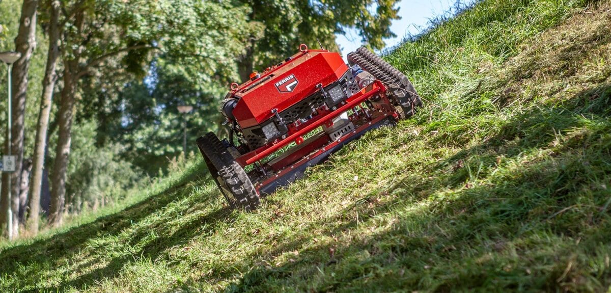 FERRIS FRC7 – kosiarka nie dość, że hybrydowa, to jeszcze zdalnie sterowana