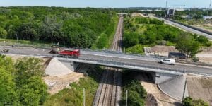 W Poznaniu otwarcie ważnego wiaduktu, w&nbsp;Warszawie początek utrudnień w&nbsp;ścisłym centrum