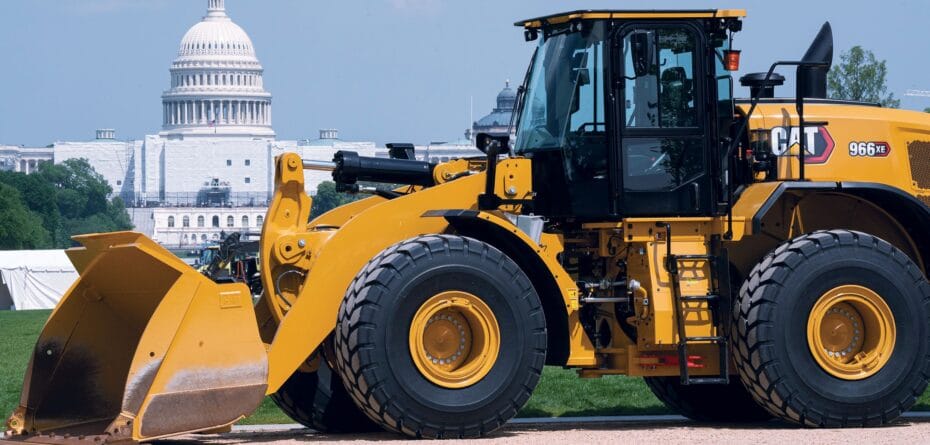 100 lat Caterpillar