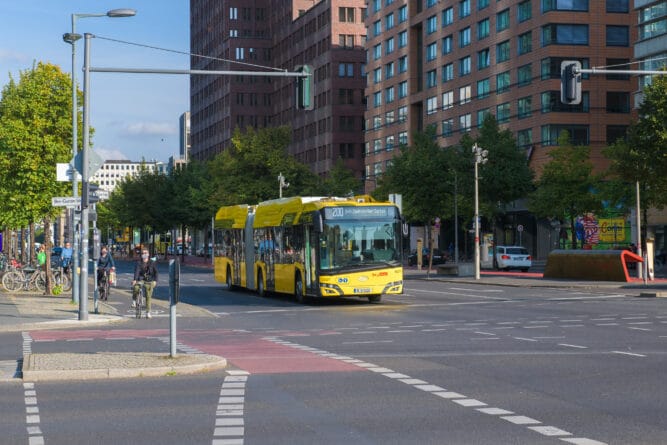Zamówienie na 270 autobusów elektrycznych Solaris