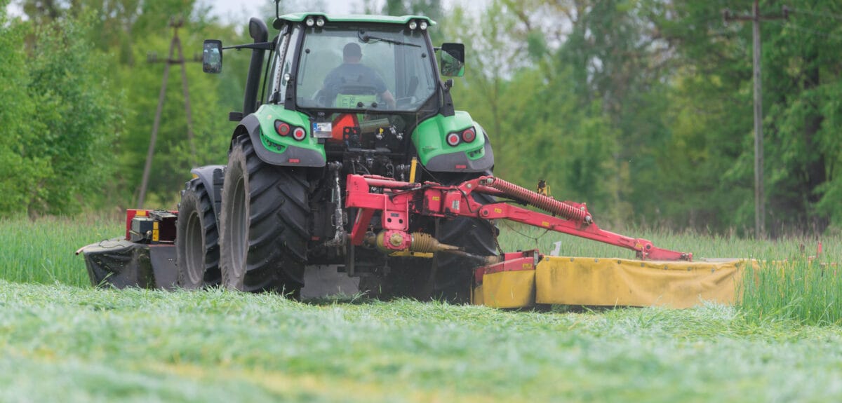 Bezpieczeństwo pracy przy koszeniu trawy – rozmowa z Mirosławem Wardakiem, specjalistą ds. BHP