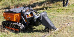 Energreen RoboMINI – kolejna propozycja na rynku gąsienicowych kosiarek zdalnie sterowanych