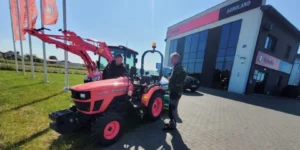 Wybór mini ciągnika do gminy – jakie kryteria zastosować?