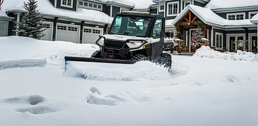 ATV i UTV dla gminy Strzelin, mocny ciągnik komunalny dla gminy Niemce i inne nowe zamówienia publiczne