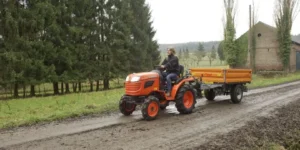 Jaki ciągnik komunalny wybrać? Kryteria techniczne, użytkowe i inwestycyjne