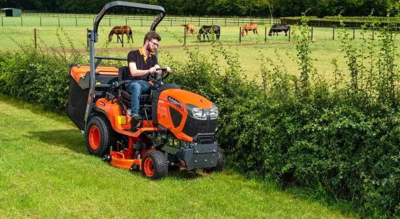 Nowe postępowania w BZP: przetargi na ciągniki, maszyny towarzyszące i sprzęt dla służb komunalnych