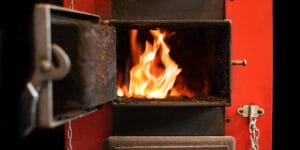 Masz piec na paliwo stałe? Sprawdź czy posiada on certyfikat Ekoprojektu