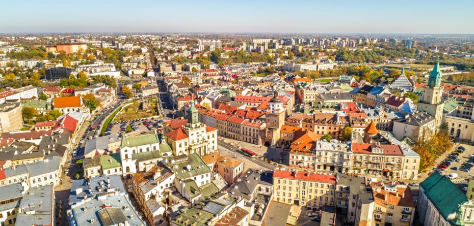 Zadłużenie JST 2025/2026: Analiza Inwestycji i Prognozy Emisji Obligacji