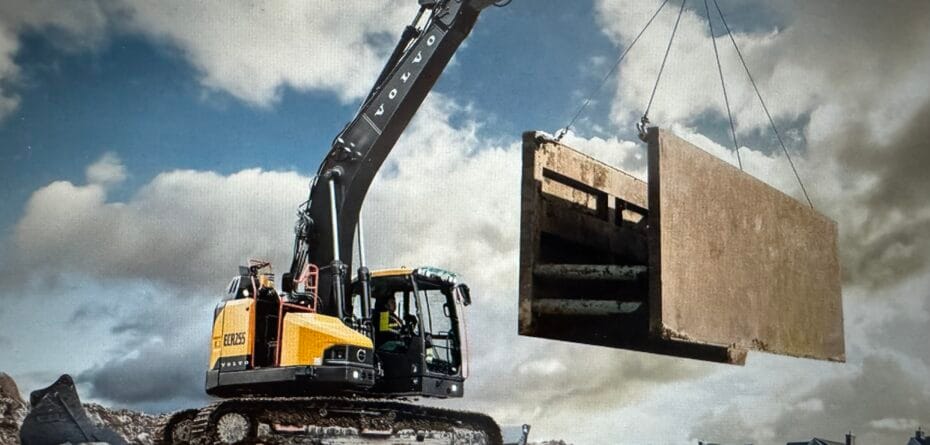 Volvo CE z nowym graczem w wadze 25 ton. Producent ujawnił szczegóły modelu ECR255 o krótkim promieniu obrotu