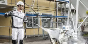 Myjki ręczne i&nbsp;czyszczenie precyzyjne: tam, gdzie kończą się możliwości ciężkiego sprzętu