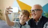 Dotacje do 500 tys. zł na wsparcie seniorów i&nbsp;dzieci. Kto może otrzymać pieniądze?