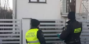 Kontrole pieców przez straż miejską. Kiedy właścicielowi domu grożą 3 lata więzienia?