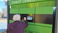 Butelki znikają pojemników. Gminy mogą mieć przez to problem