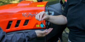 Ciągnik Kubota po gwarancji – jak zadbać o&nbsp;gotowość maszyny w&nbsp;intensywnym sezonie
