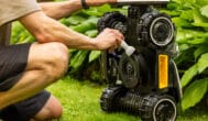 Jak dbać o&nbsp;robota koszącego, by służył przez lata? Przeglądy, wymiana noży i&nbsp;przechowywanie w&nbsp;praktyce