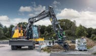 Pierwsza w&nbsp;pełni elektryczna koparka kołowa Volvo EWR150 Electric – przełom w&nbsp;pracach miejskich