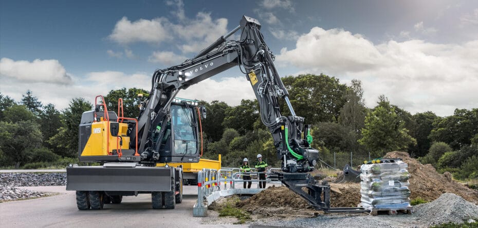 Pierwsza w pełni elektryczna koparka kołowa Volvo EWR150 Electric – przełom w pracach miejskich