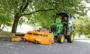 John Deere 1R i&nbsp;2R – kiedy ciągnik kompaktowy klasy premium ma sens w&nbsp;mieście?